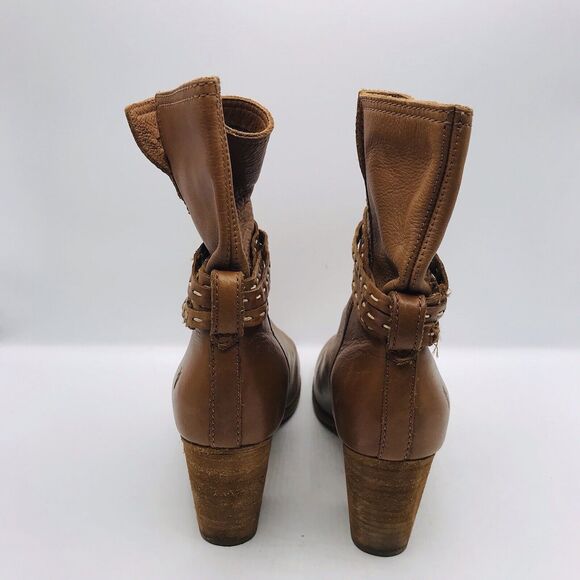 Frye Women’s Ankle Boot Tan Leather Slip On Classic Date Night Size 9.5 B - Picture 3 of 13